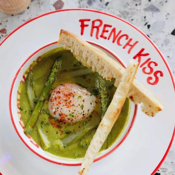 French Kiss